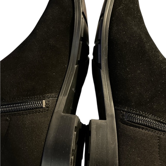 NIB Marc Fisher OKSANA Black Suede Zippered Ankle Boots - Picture 9 of 9